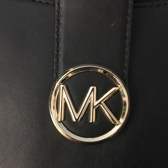 Michael Kors NWT black leather bag! 🖤👜 - Picture 2 of 8